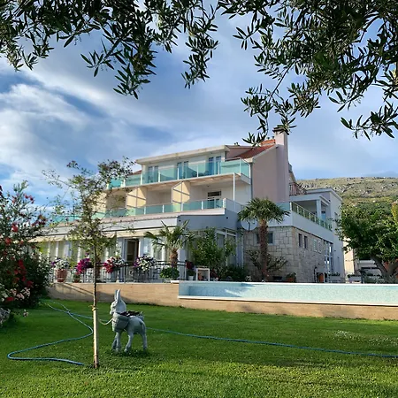 Villa Pitomcia (Adults Only)-2